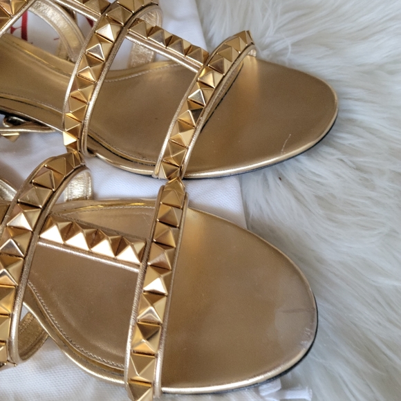 100% Authentic Valentino Garavani rockstud sandal - Picture 8 of 11